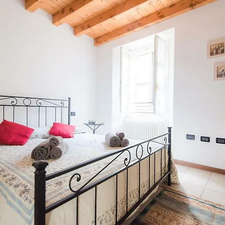 Ca Mia - The House Of Travelers Como